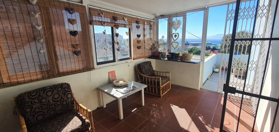 2 Bedroom Property for Sale in Mossel Bay Central Western Cape
